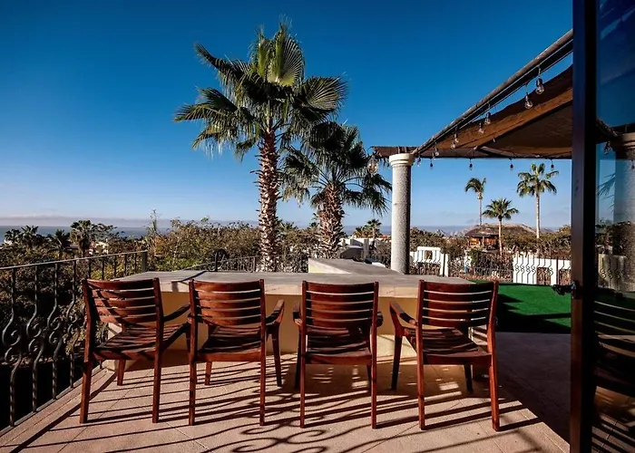 Casa Reyes, Casa Reyes Family Oasis, Heated-pool & Amazing Views Cabo San Lucas