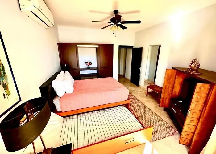 Villa Casa Reyes, Casa Reyes Family Oasis, Heated-pool & Amazing Views Cabo San Lucas