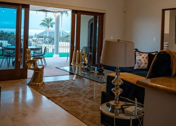Casa Reyes, Casa Reyes Family Oasis, Heated-pool & Amazing Views Cabo San Lucas