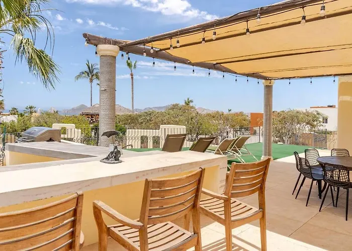 Villa Casa Reyes, Casa Reyes Family Oasis, Heated-pool & Amazing Views *